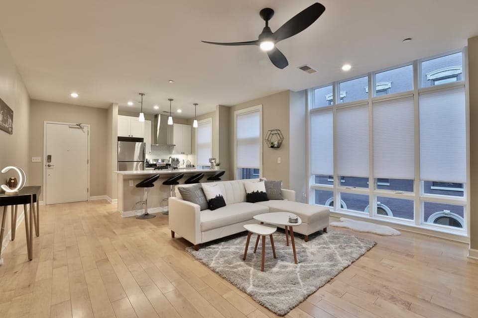 Kitchen or kitchenette, Living room, Seating area, Dining area, fireplace