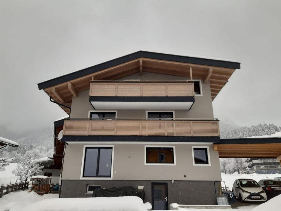 Property building, Day, Winter