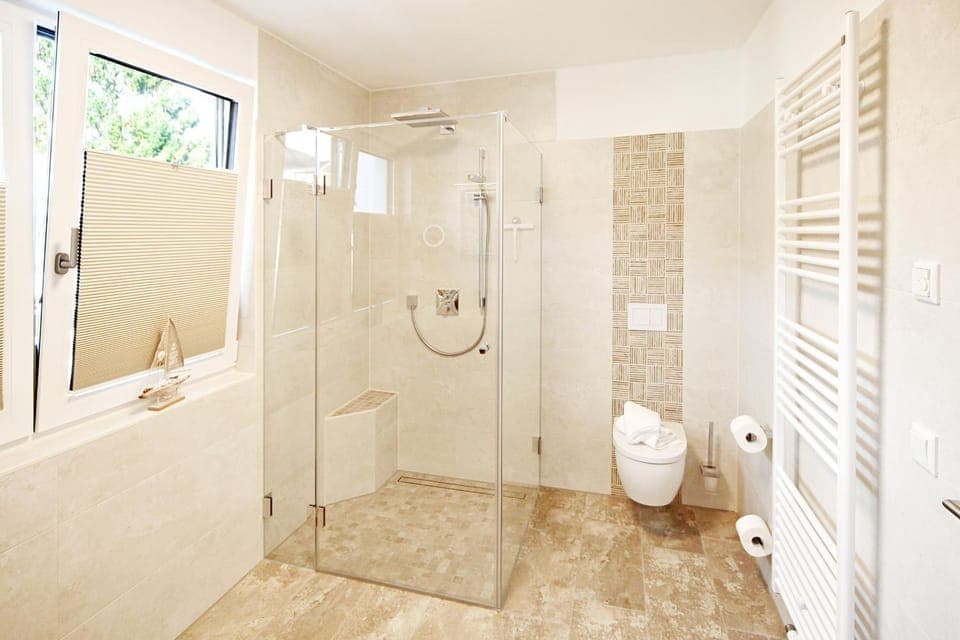 Shower, Toilet, Bathroom