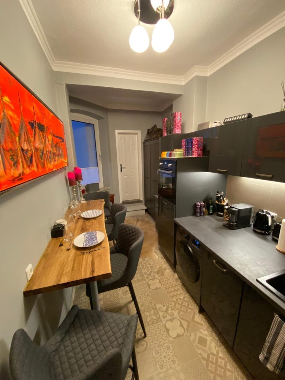 Kitchen or kitchenette