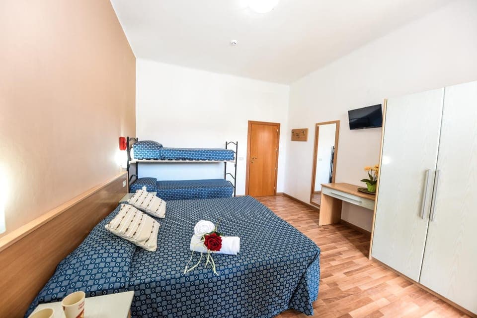 Photo of the whole room, bunk bed