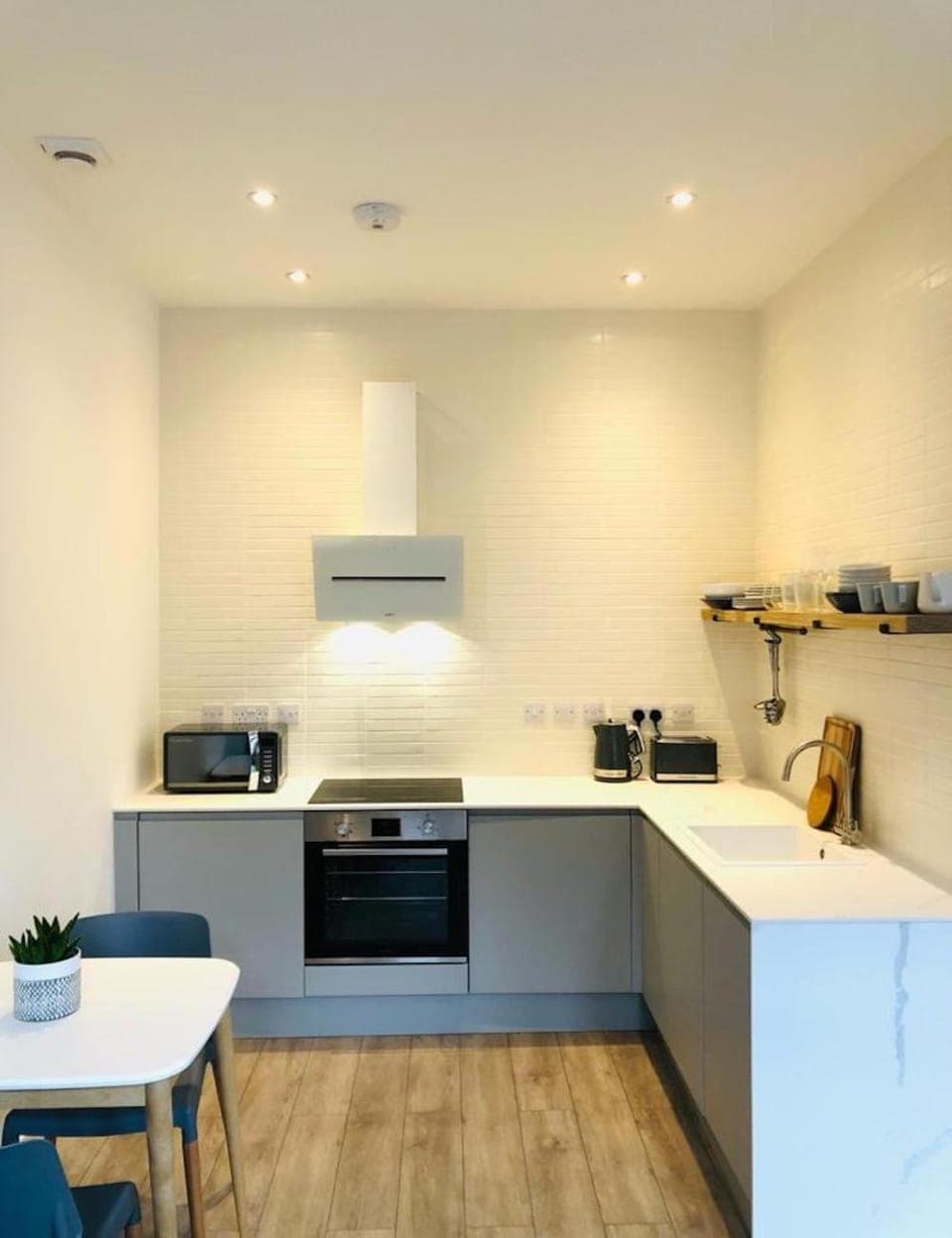 Kitchen or kitchenette