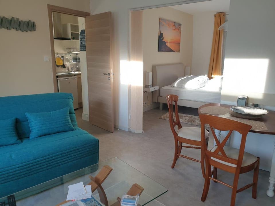 Property building, Dining area