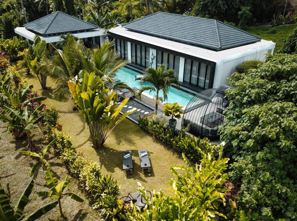 Property building, Natural landscape, Garden, Swimming pool