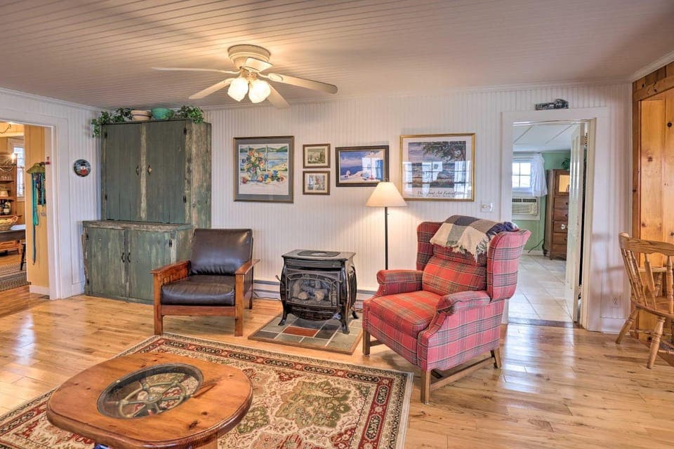 Lakefront Canandaigua Home w/ Grill, Fire Pit House in Canandaigua Lake