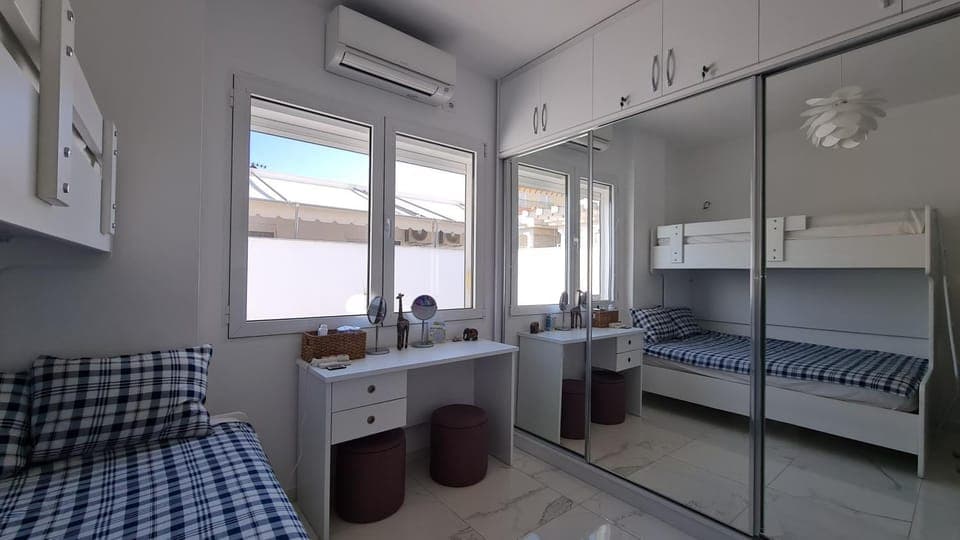 Bed, Bedroom, bunk bed, air conditioner