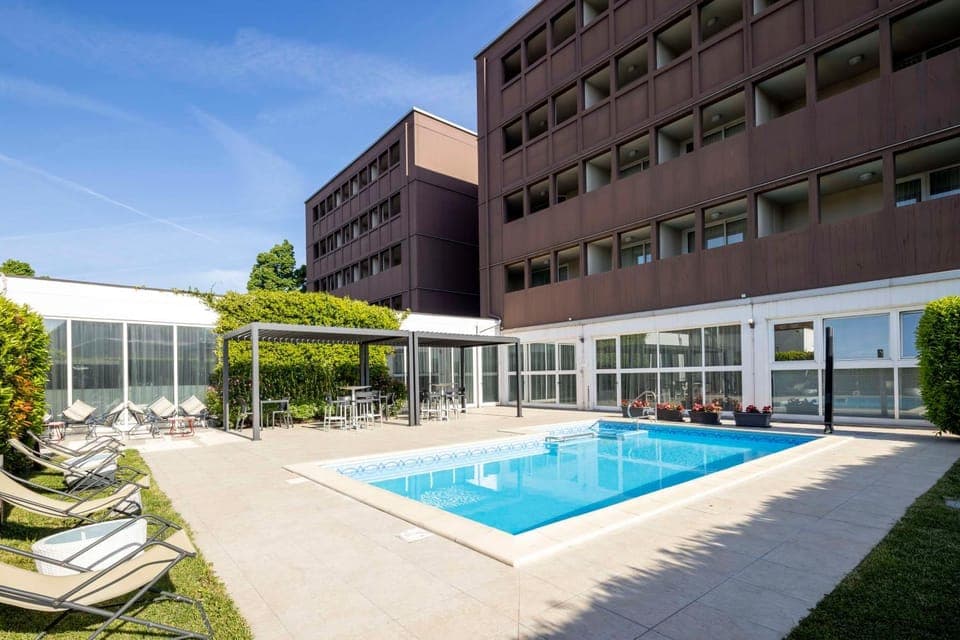 Pool view, Swimming pool