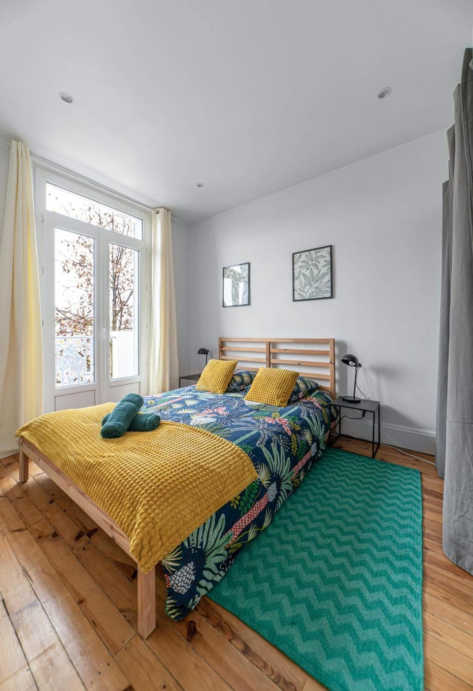 Bed, Photo of the whole room, Bedroom