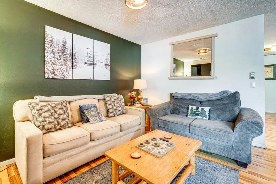 Walk to Main St: Recently Renovated Frisco Condo House in Frisco