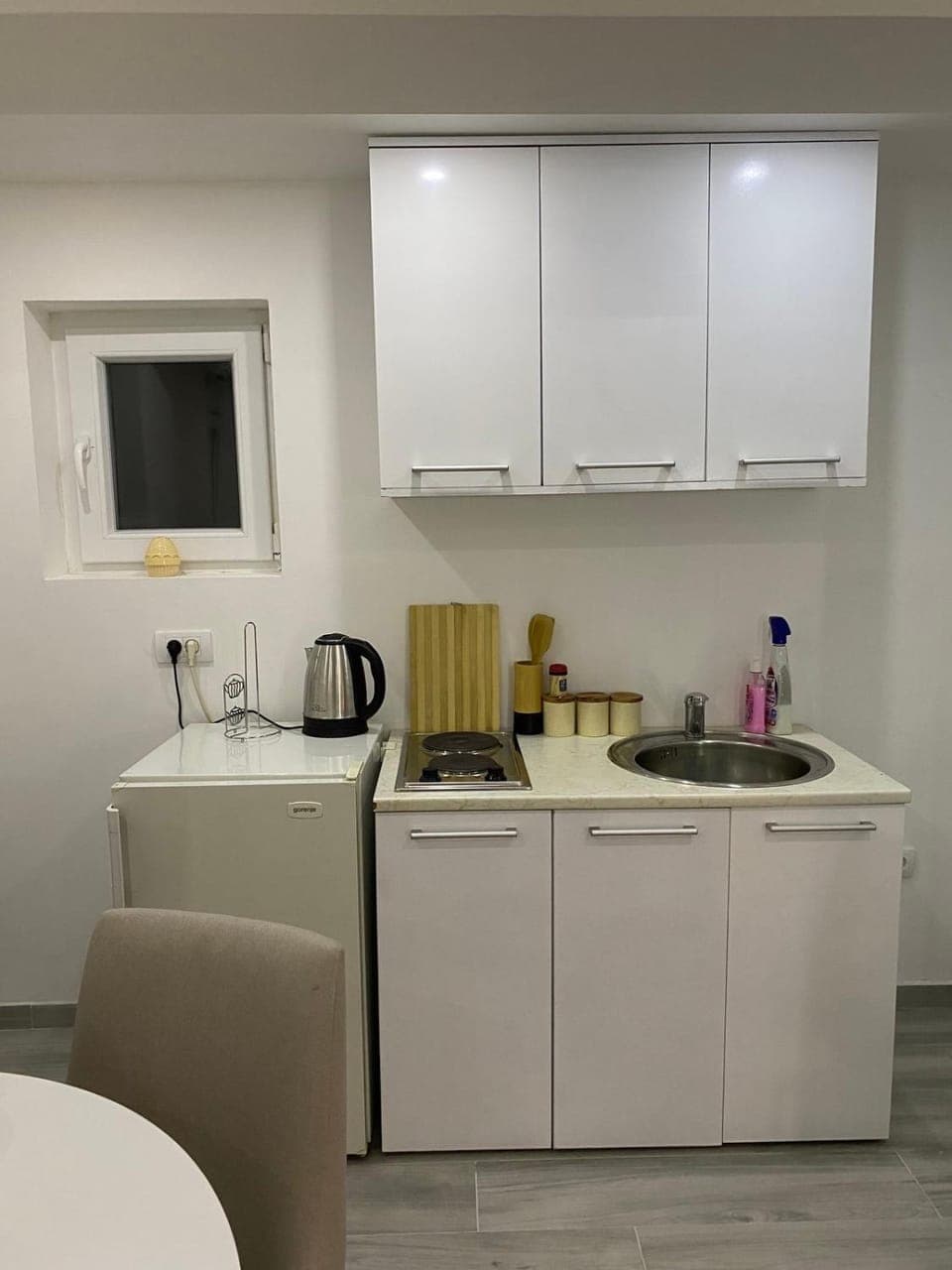 Kitchen or kitchenette, Communal kitchen