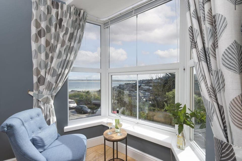 Living room, Sea view