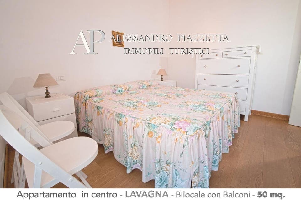 Bed, View (from property/room), Photo of the whole room, Bedroom, City view, Sea view, wardrobe, air conditioner