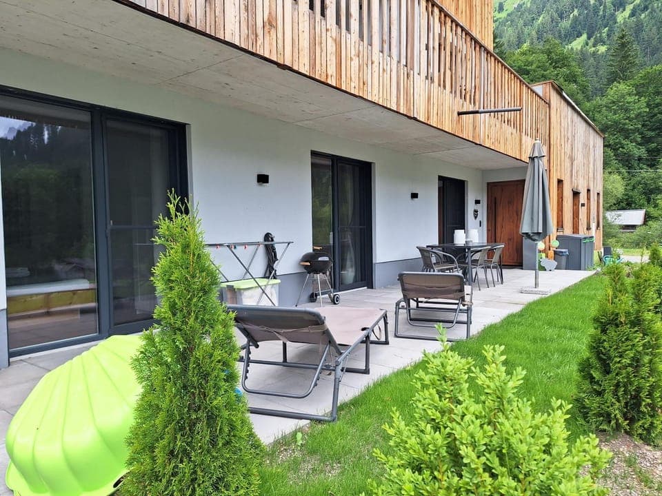 Property building, Balcony/Terrace