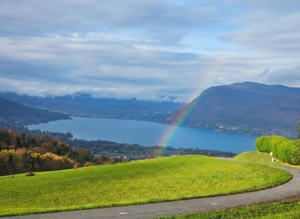 Natural landscape, Lake view, Mountain view