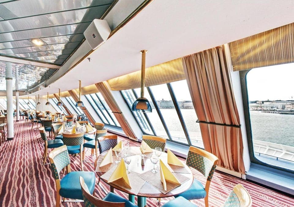 Restaurant/places to eat, Restaurant/places to eat, Dining area, Sea view, Area and facilities