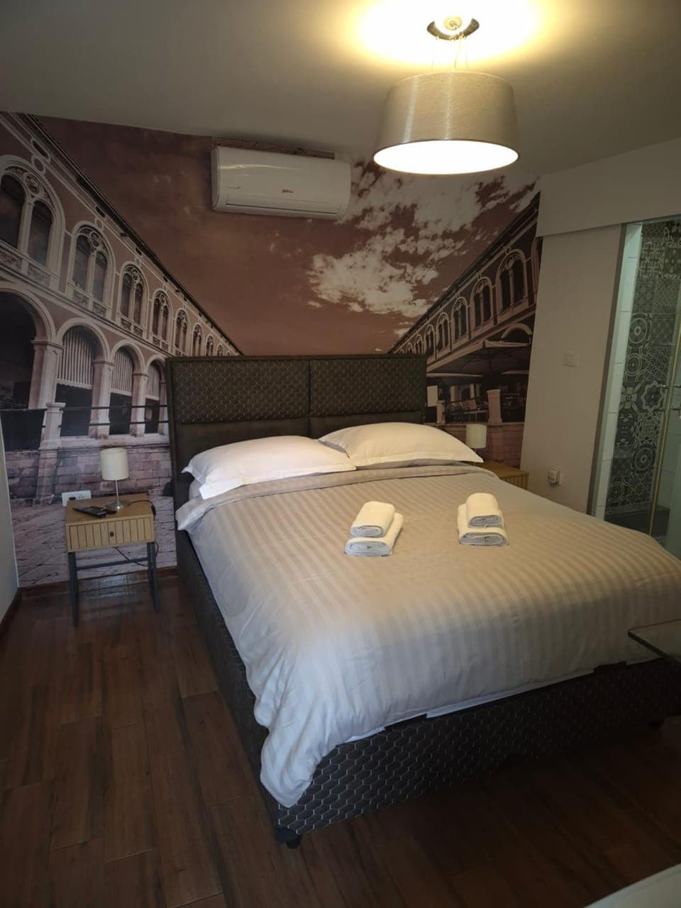 Photo of the whole room