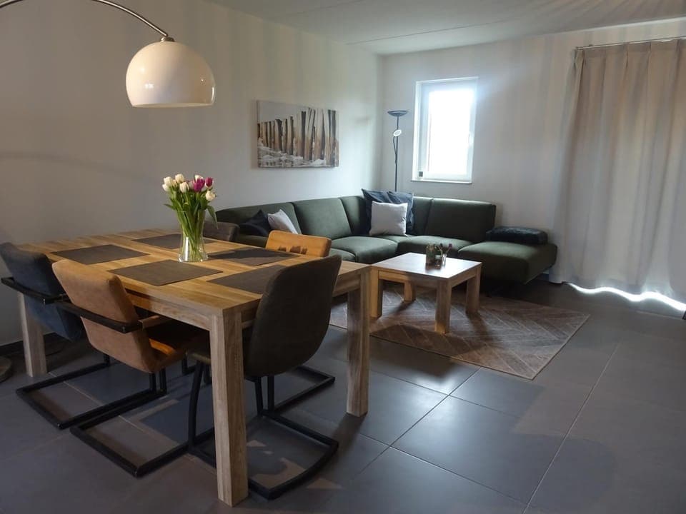 Living room, Dining area