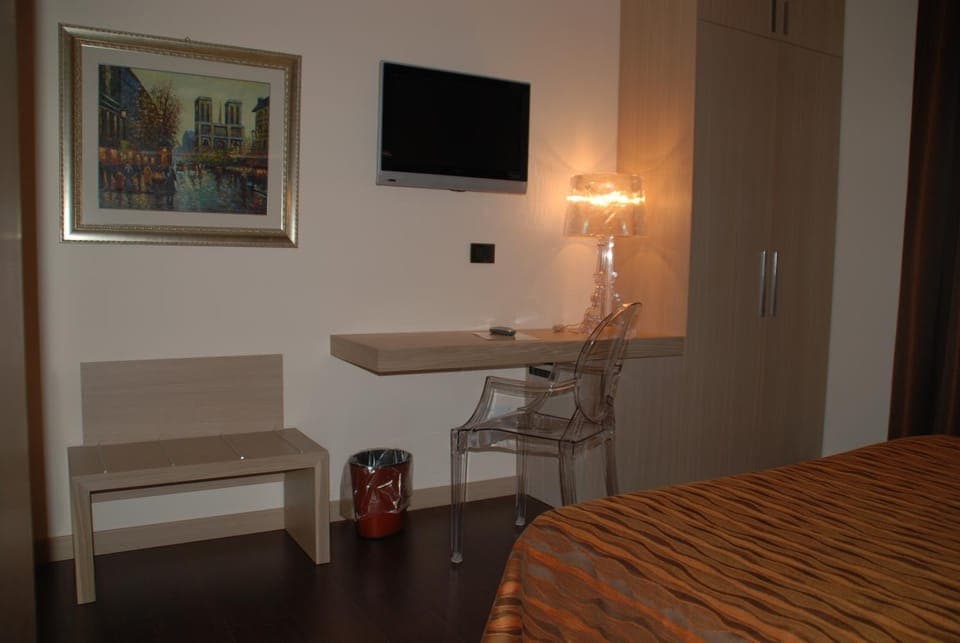 TV and multimedia, Seating area