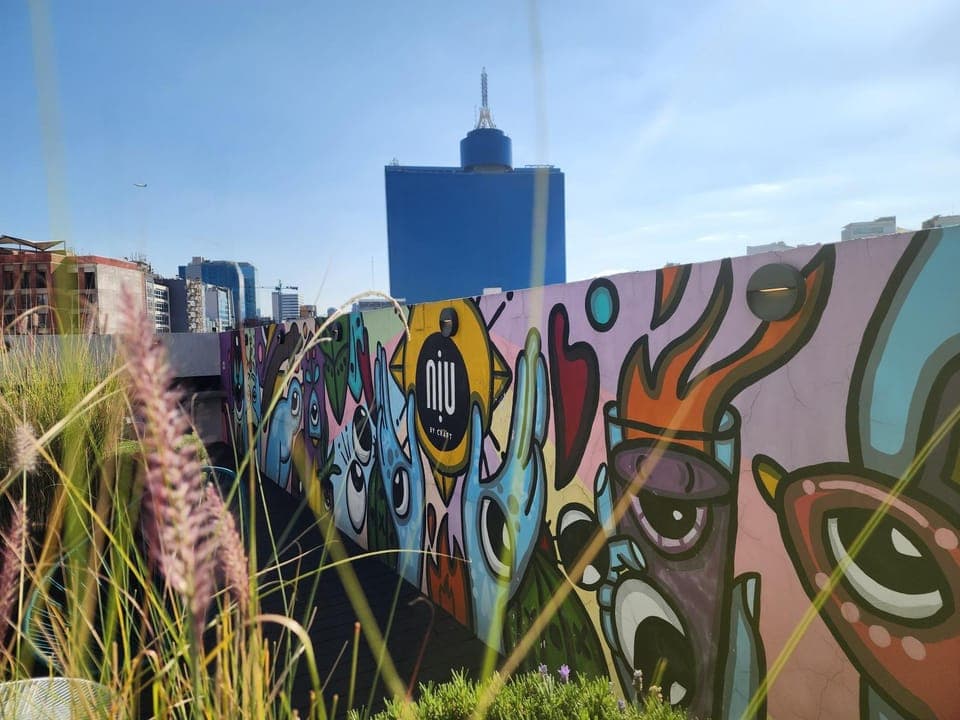 Natural landscape, Balcony/Terrace, Seating area, City view