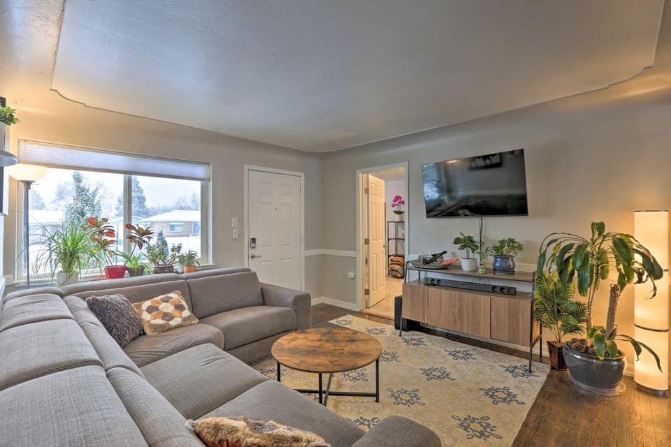 2 Mi to Dtwn: Home w/ Hot Tub in Denver! House in Edgewater