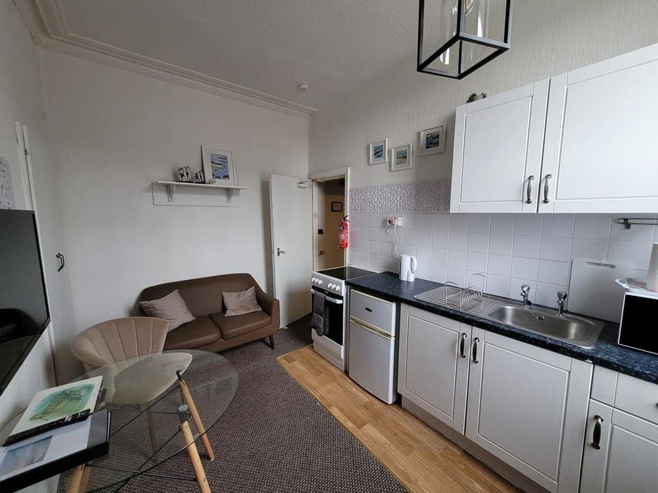 Kitchen or kitchenette, Living room, Dining area