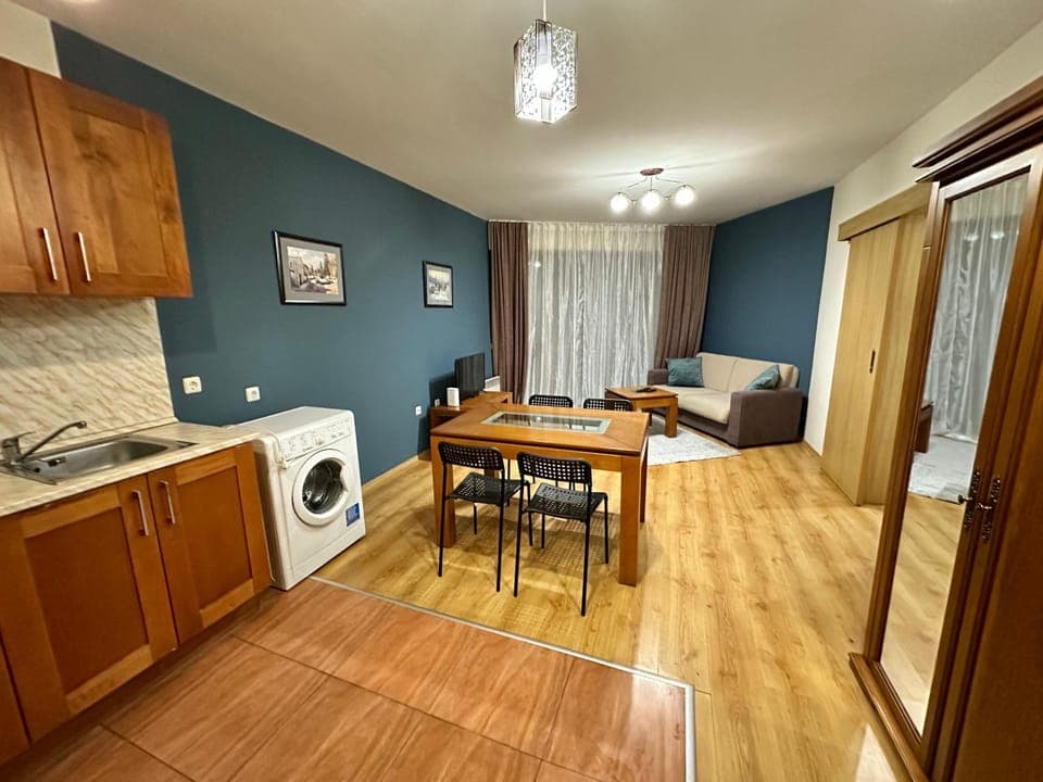 Living room, Dining area, washing machine