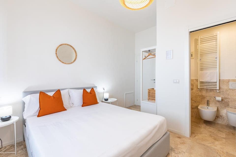 Bed, Bathroom, Bedroom, wardrobe