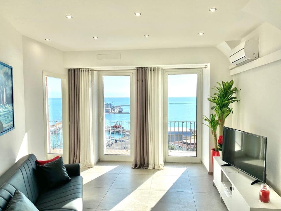 Living room, Sea view