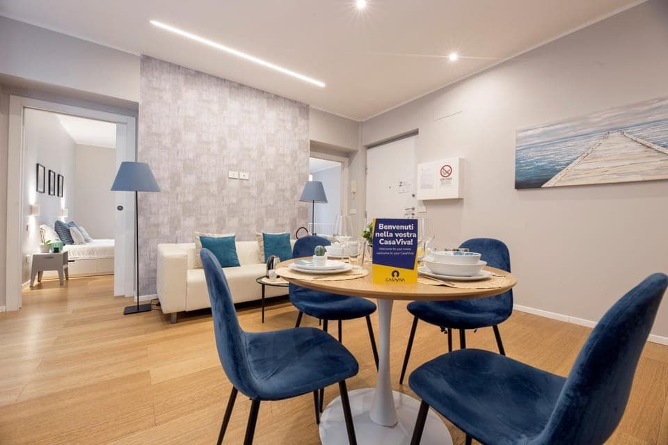 Living room, Dining area