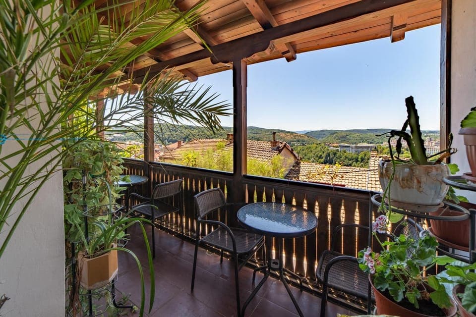 View (from property/room), Balcony/Terrace, Mountain view