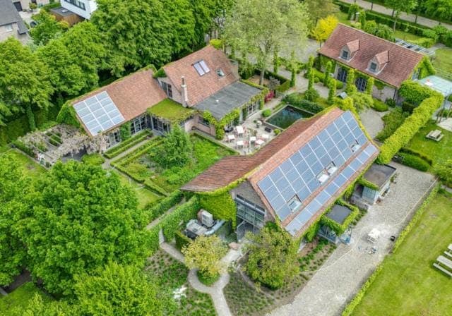 Property building, Spring, Day, Garden, Garden view