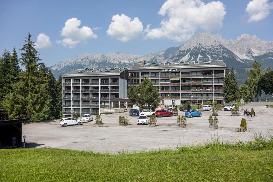 Property building, Day, Parking