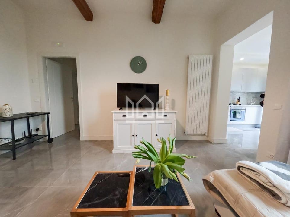 Communal lounge/ TV room, Photo of the whole room, Seating area