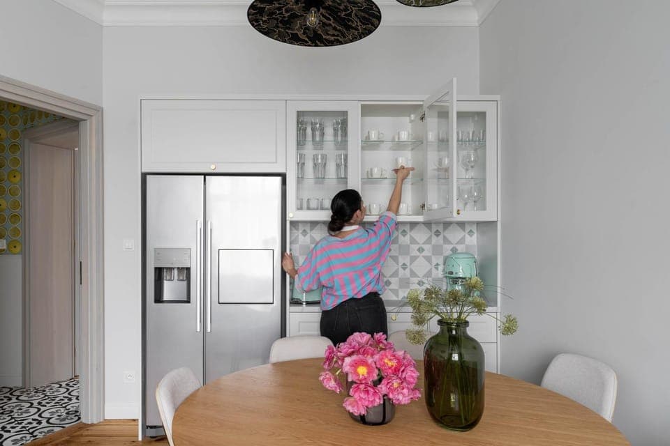 Kitchen or kitchenette, Dining area