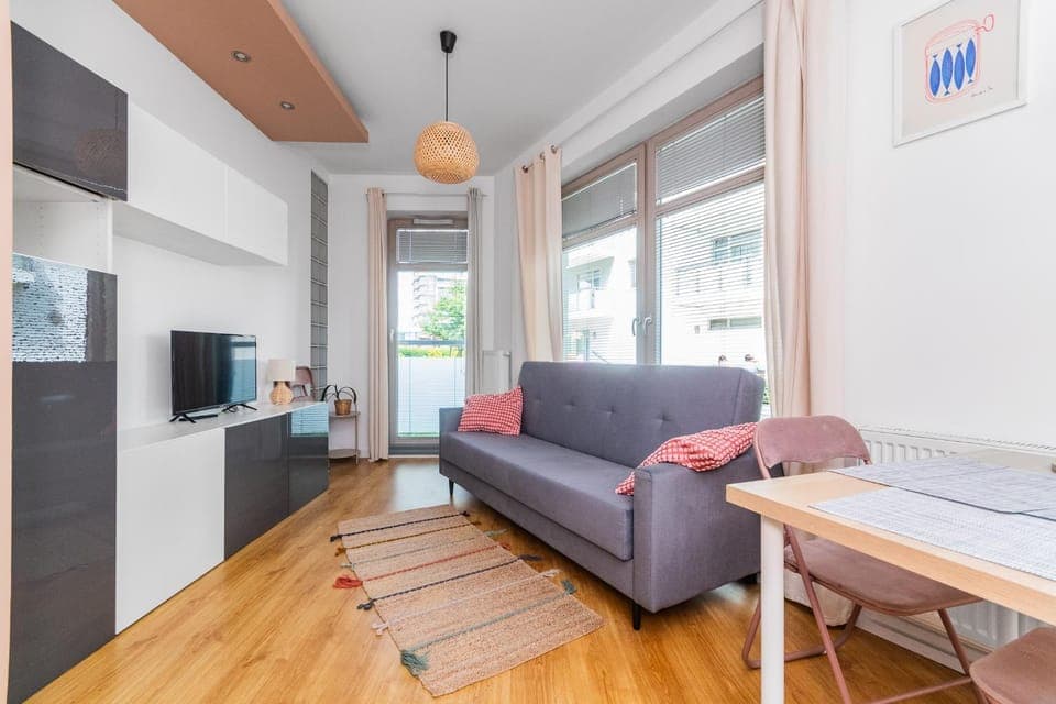 Communal lounge/ TV room, Kitchen or kitchenette, Living room, Seating area, Dining area, Evening entertainment