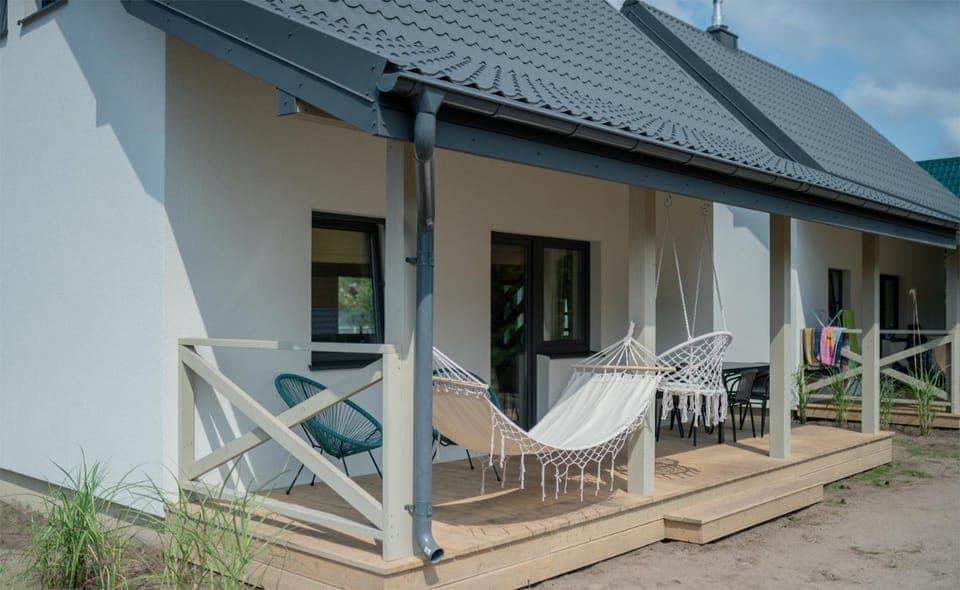 Property building, Patio, Day, View (from property/room), Balcony/Terrace, sunbed