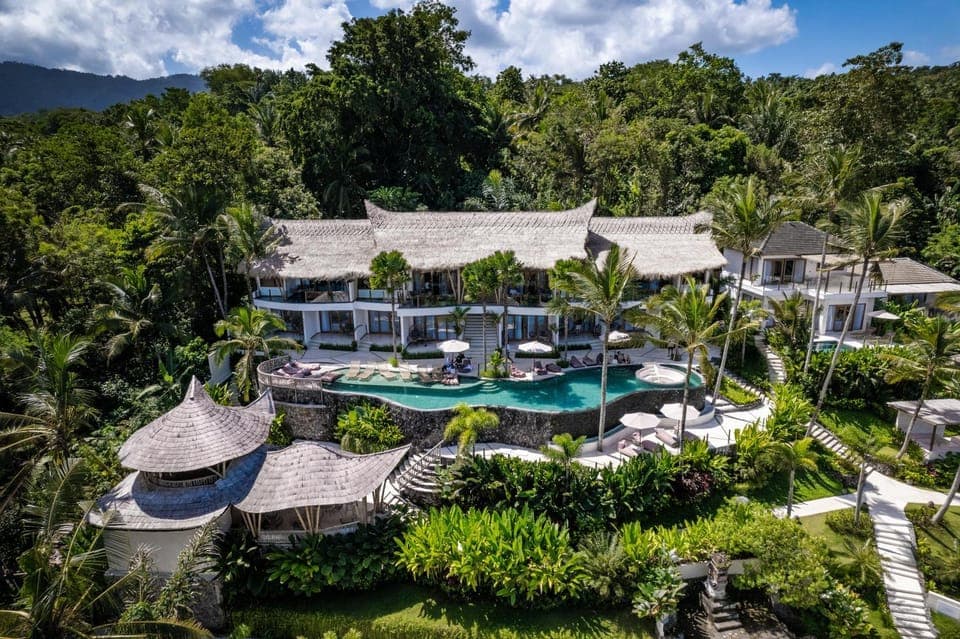 Property building, Swimming pool