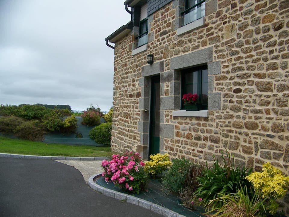 Facade/entrance, Bedroom