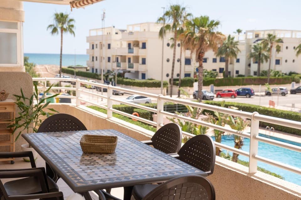 Las Olas Solo Familias Serviplaya Apartment in Safor