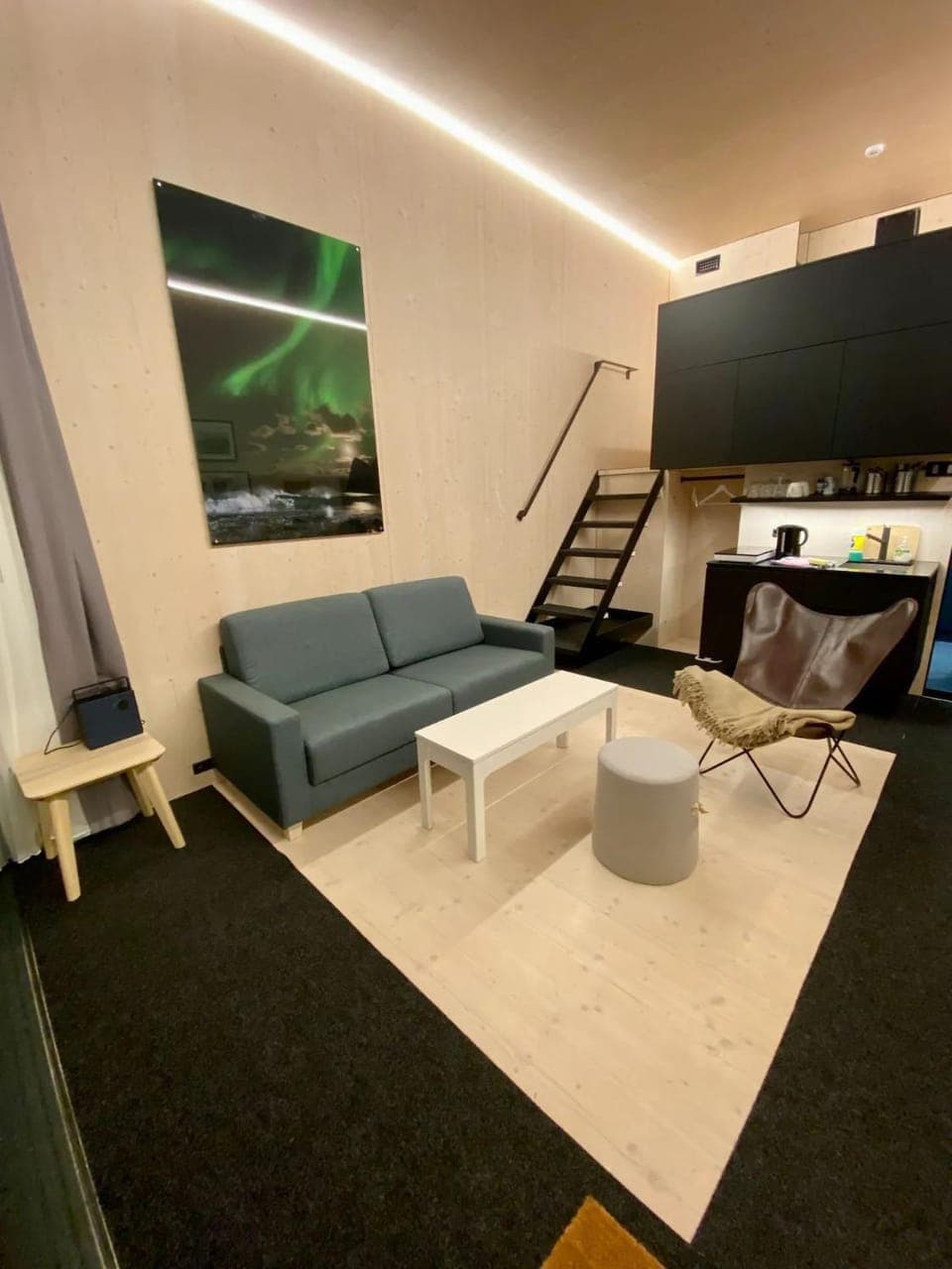 Kitchen or kitchenette, Living room, Seating area