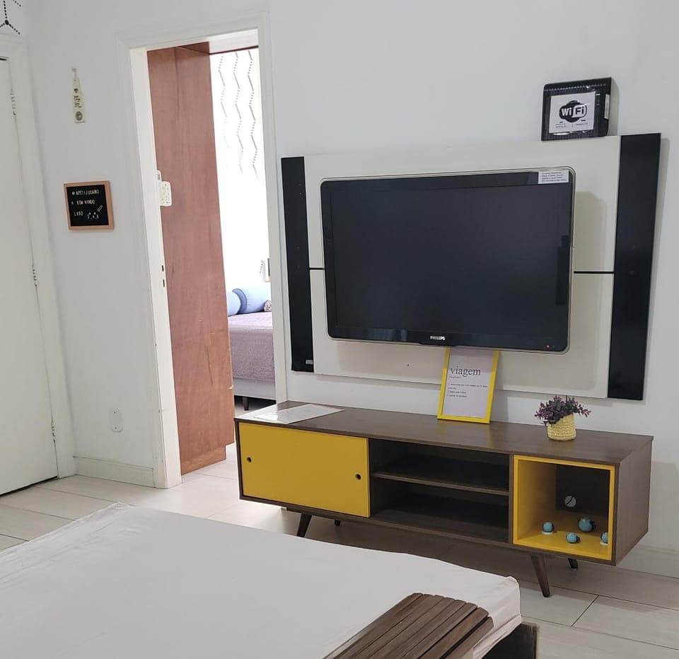 Communal lounge/ TV room, TV and multimedia