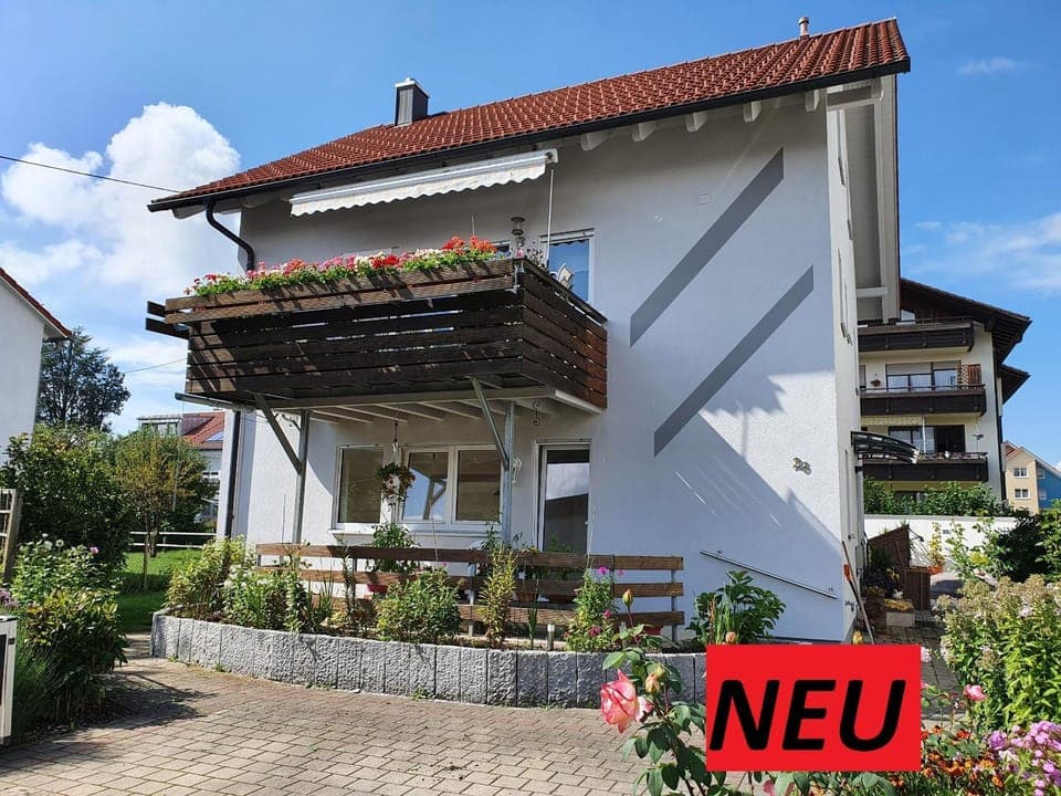 Property building, Patio, Facade/entrance