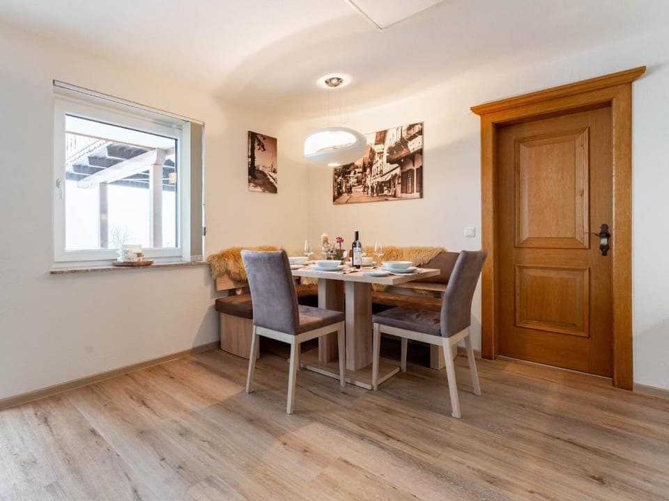 Living room, Dining area