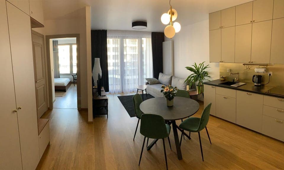 Kitchen or kitchenette, Living room, Seating area, Dining area