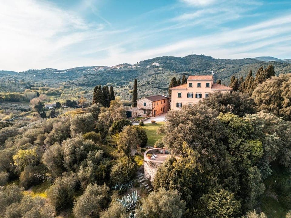 Property building, Nearby landmark, Spring, Day, Natural landscape, Bird's eye view, Mountain view