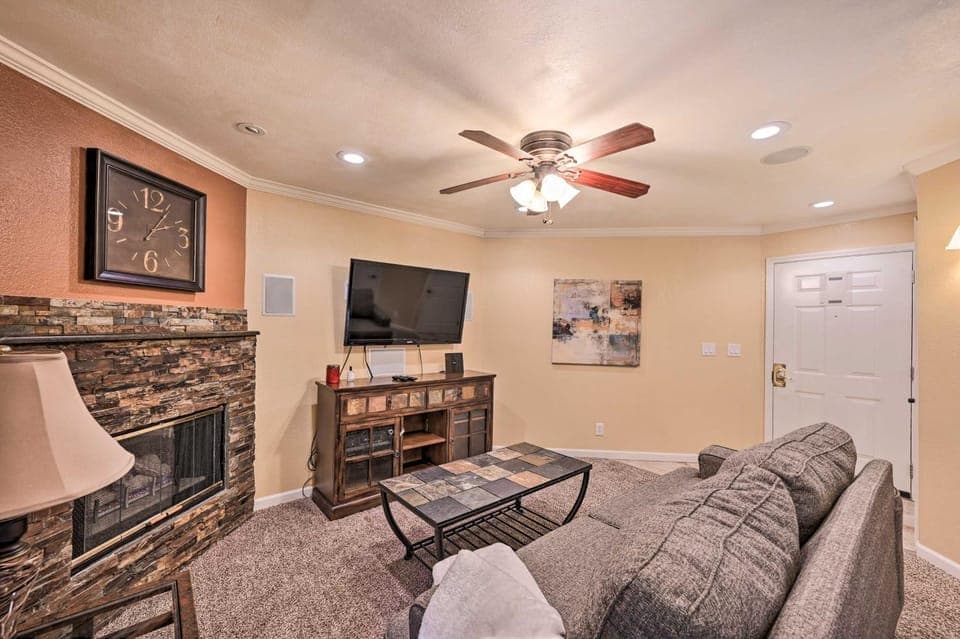 Condo w/ Patio & Pool Access in Greenwood Village! House in Greenwood Village