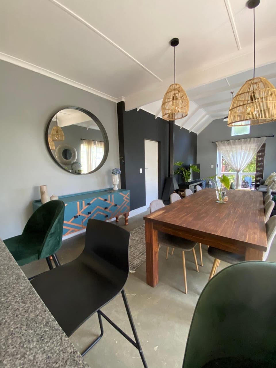 Living room, Dining area