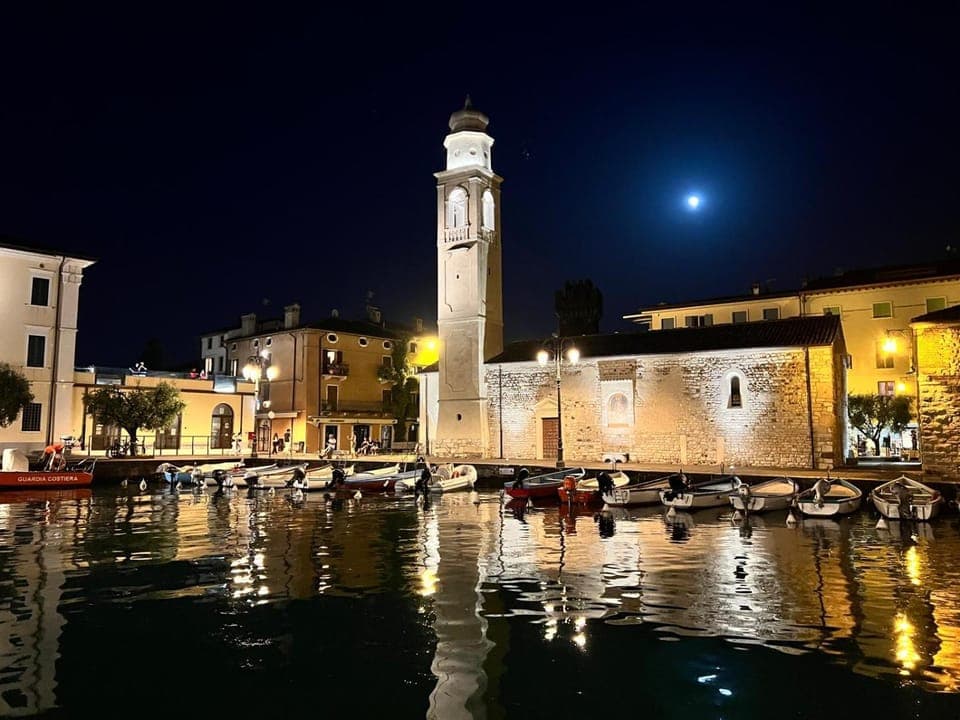 City view, Lake view