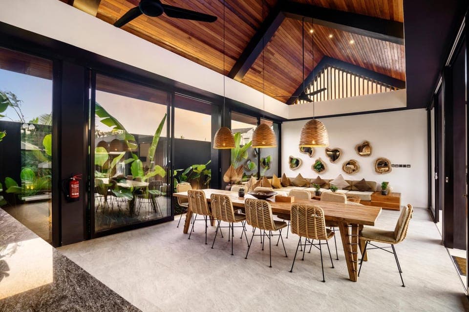 Seating area, Dining area