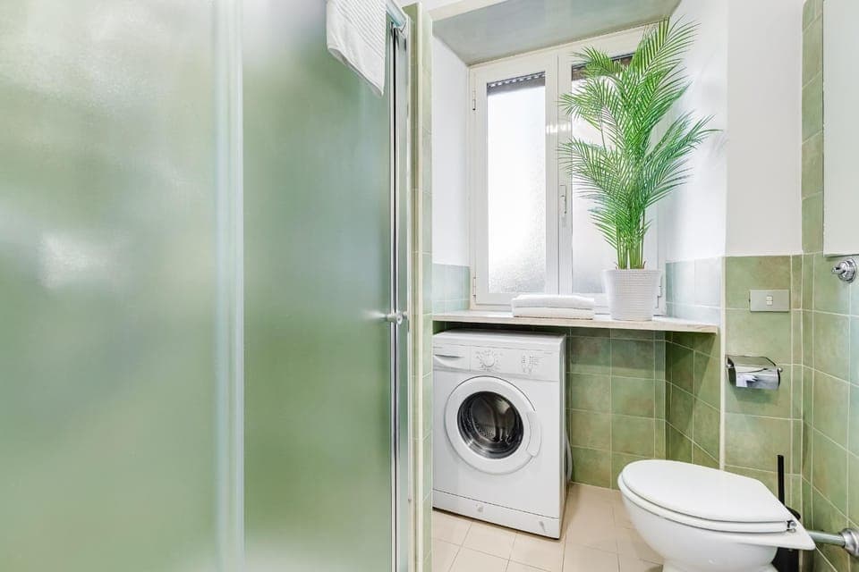 Bathroom, washing machine